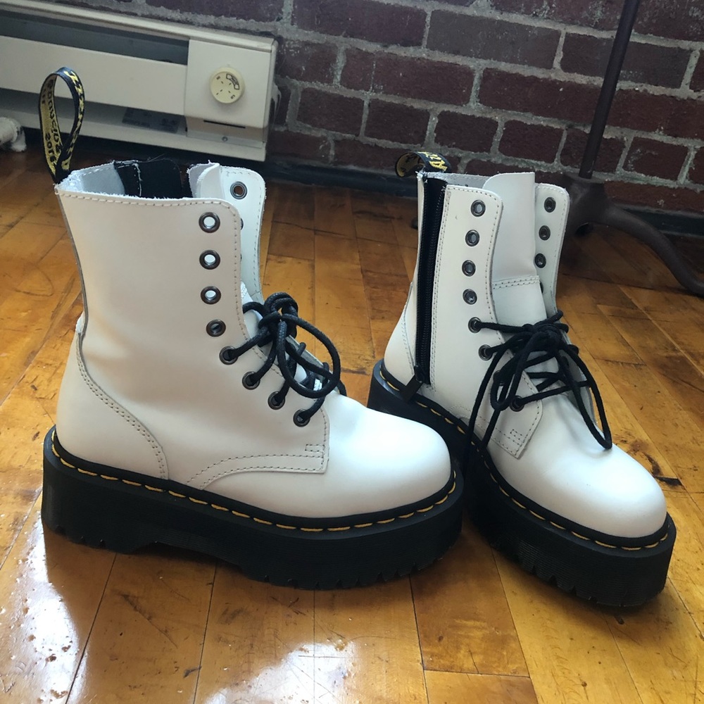 Dr Marten platform JADON